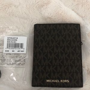Michael Kors passport/ wallet
